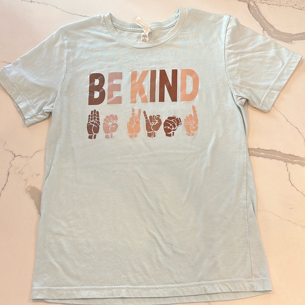 Be Kind Graphic ASL: American Sign Language T-Shirt